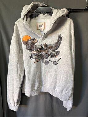BDG Women’s Light Gray Eagle Graphic Hoodie Sweatahirt